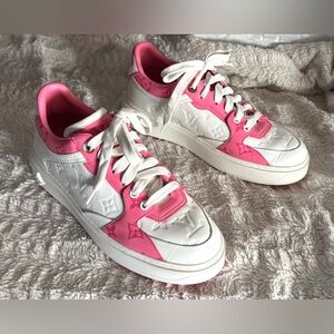 Louis Vuitton Leather Time Out Sneakers